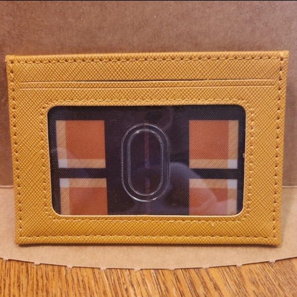 Harry Potter Hufflepuff Yellow Slim Wallet - Picture 6 of 9
